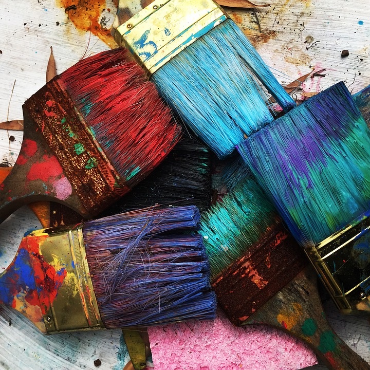 How to store and dispose of paint safely